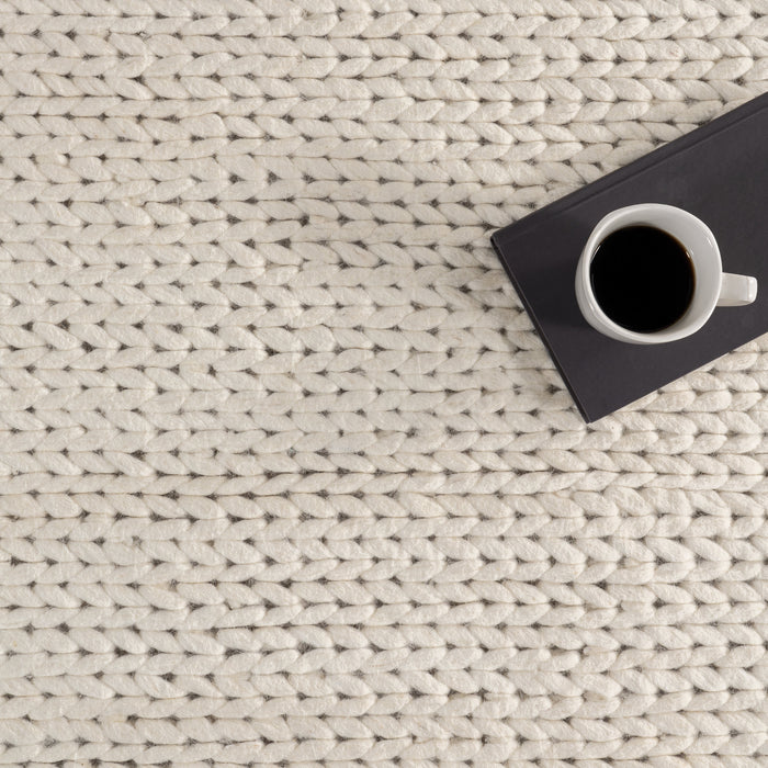 Luxurious Off White Knit Wool Area Rug