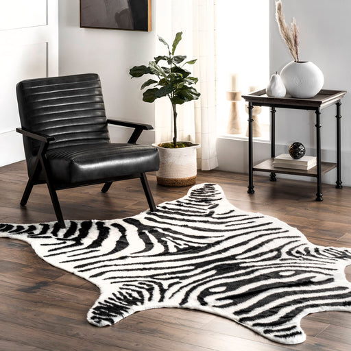 Machine Washable Black Zebra Pattern Rug 140x200 cm