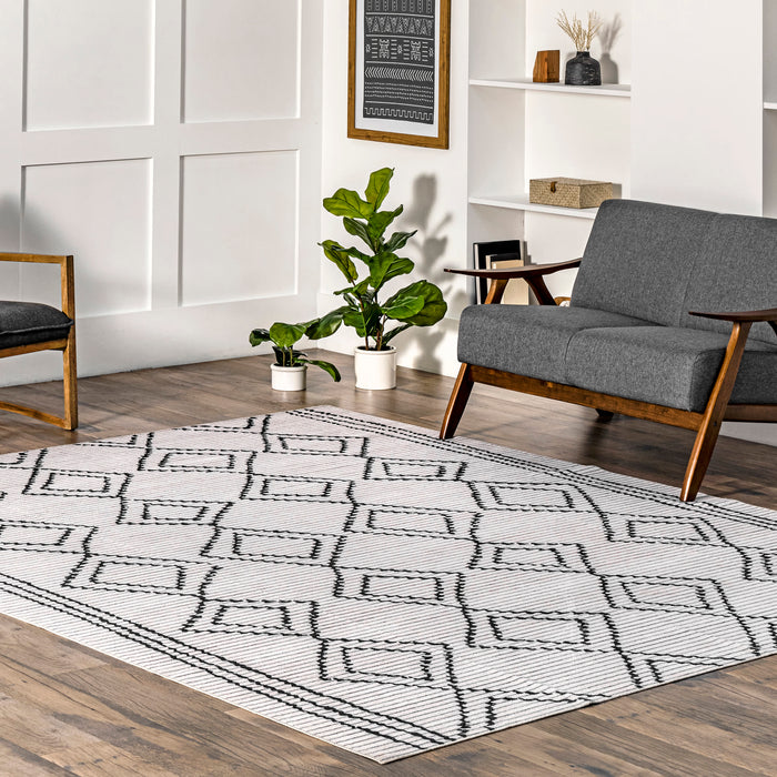 Machine Washable Diamond Area Rug 140 x 200 cm Off White