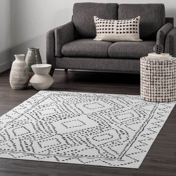 Machine Washable White Dotted Diamond Trellis Area Rug