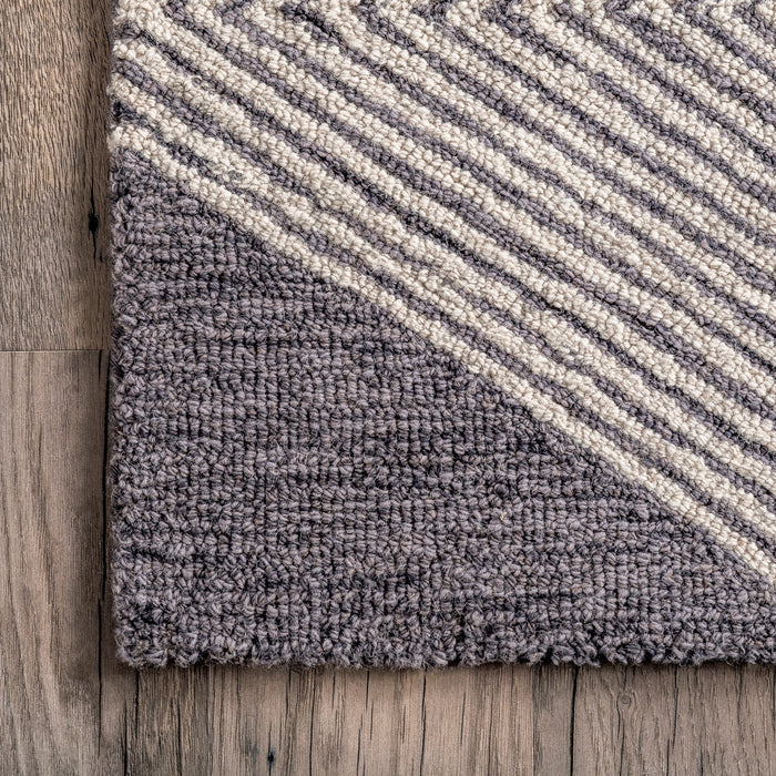 Madison Grey Hand-Hooked Wool Diamond Area Rug