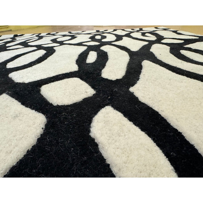 Matrix MAX35 Wire Modern Geometric Hand-Woven High-Density Soft Textured Wool&Viscose Mix White/Black Rug