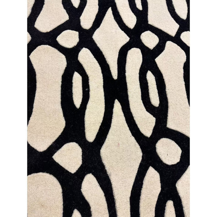 Matrix MAX35 Wire Modern Geometric Hand-Woven High-Density Soft Textured Wool&Viscose Mix White/Black Rug