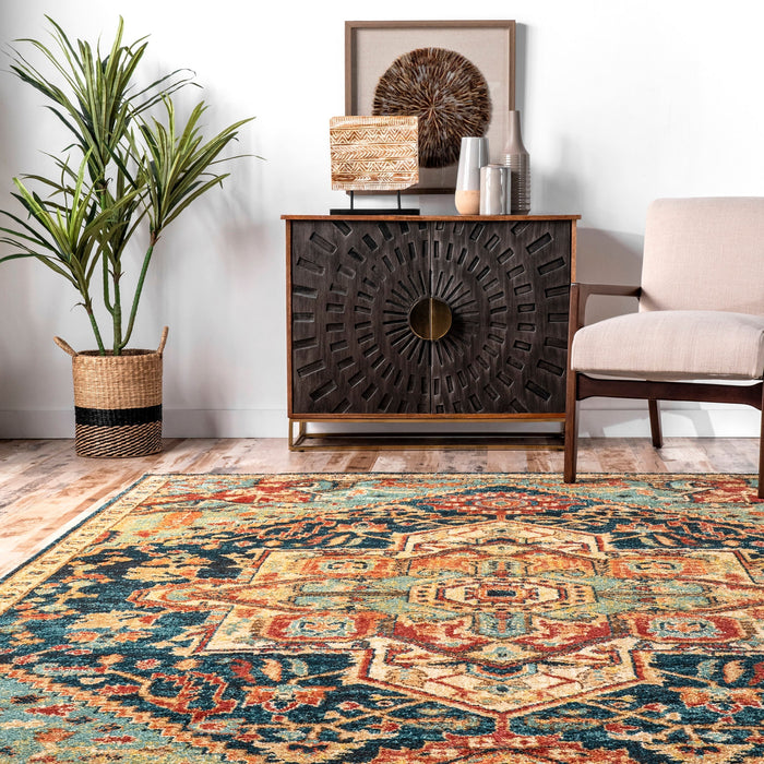 Medallion Pattern Area Rug in Green Color