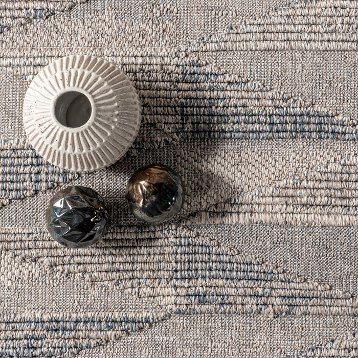 Mina Light Grey High-Low Triangle Area Rug 170x240 cm