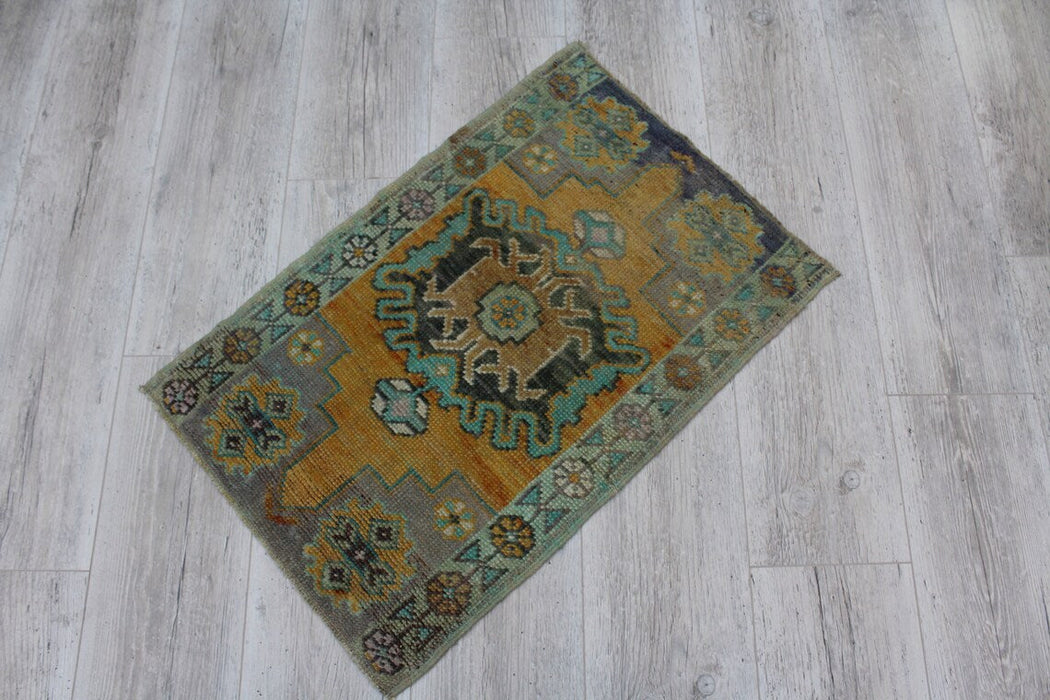 Mina Vintage Hand-Knotted Wool Rug 49cm x 75cm