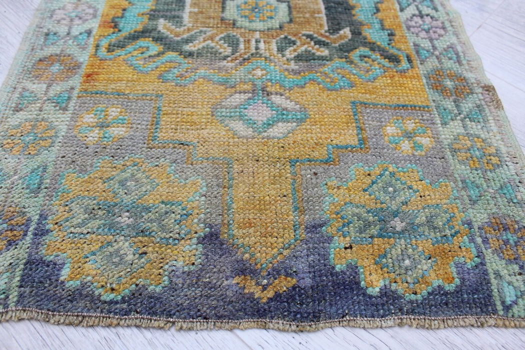 Mina Vintage Hand-Knotted Wool Rug 49cm x 75cm