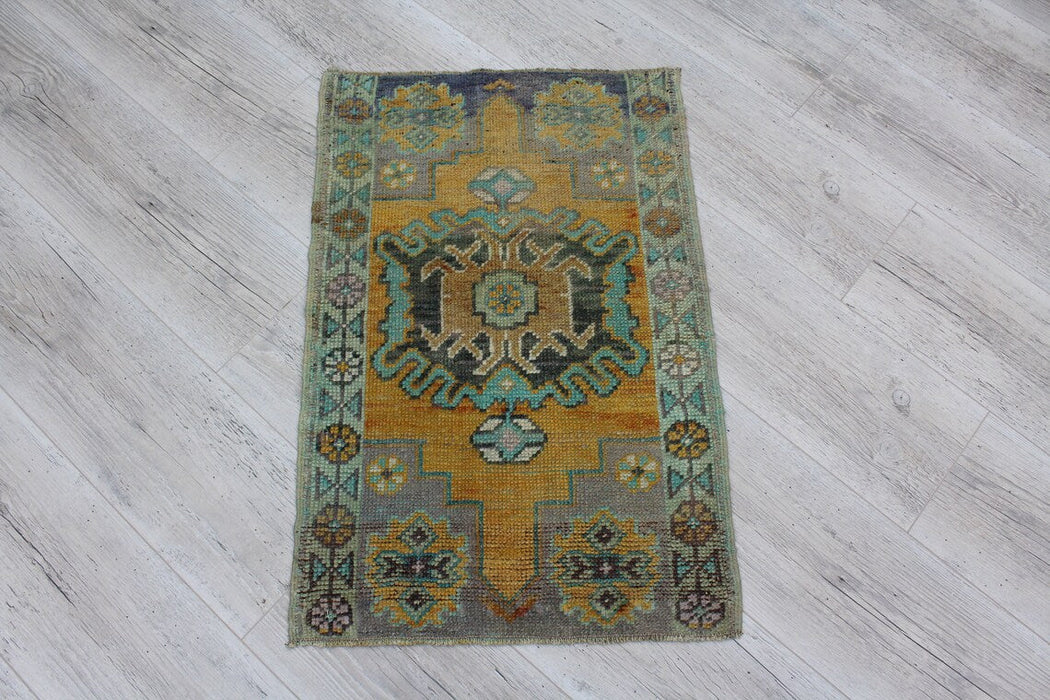 Mina Vintage Hand-Knotted Wool Rug 49cm x 75cm