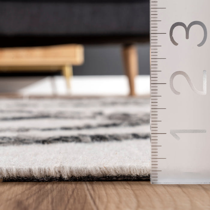 Modern Abstract Area Rug in Ivory 120x180 cm