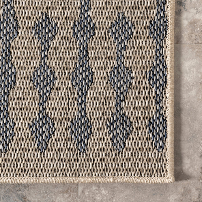 Modern Light Grey Trellis Area Rug for Indoor Outdoor Use