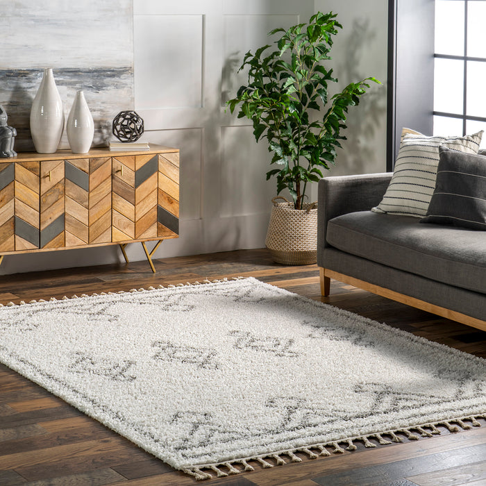 Moroccan Diamond Drop Tassel Shag Rug 160 x 230 cm