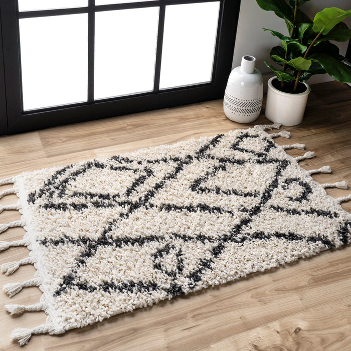 Moroccan Diamond Tassel Area Rug 120cm Off White