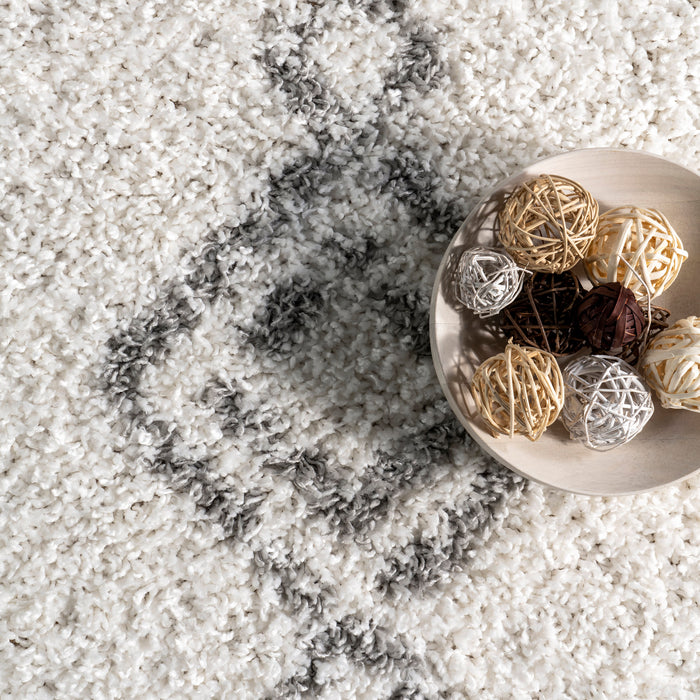 Moroccan Diamond Tassel Area Rug 120x180 cm