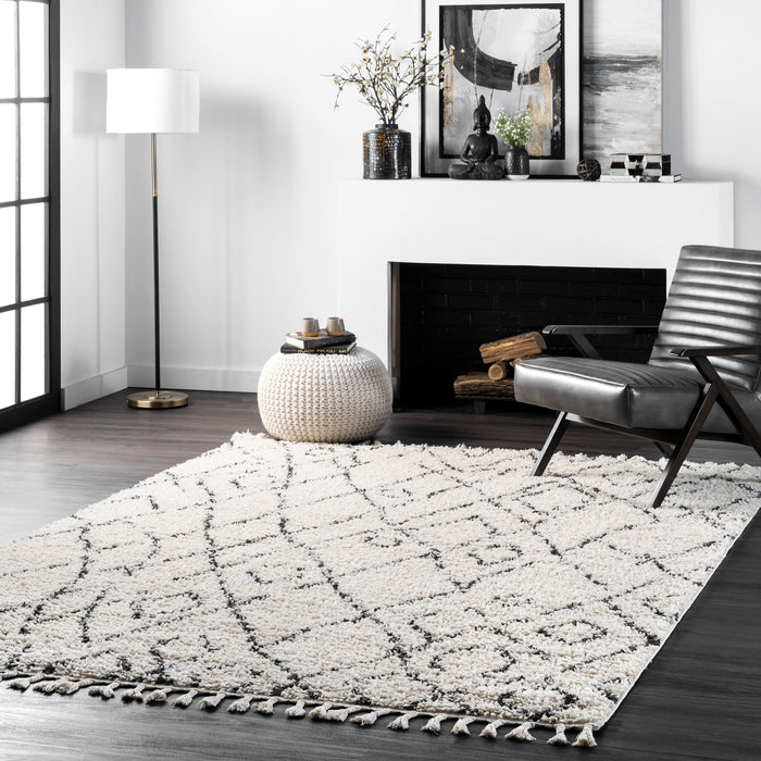 Moroccan Diamond Tassel Area Rug 140x200 cm Off White