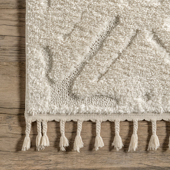 Moroccan-Inspired Cream Area Rug for Modern Spaces