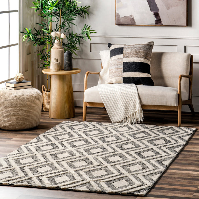 Moroccan-Inspired Grey Trellis Area Rug 150x240 cm