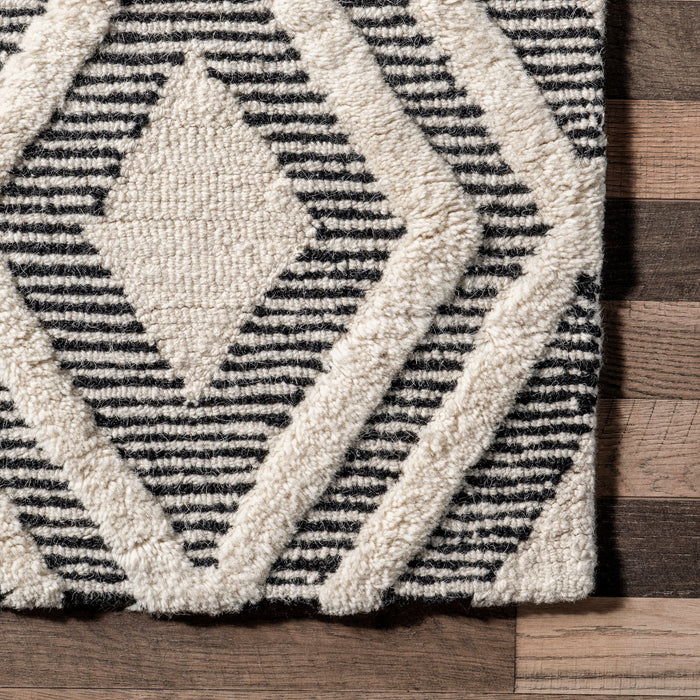 Moroccan-Inspired Grey Trellis Area Rug 150x240 cm