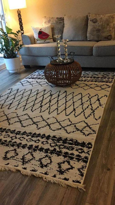 Moroccan Kilim Area Rug 150cm x 240cm Black and White