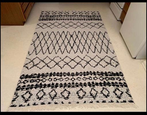 Moroccan Kilim Area Rug 150cm x 240cm Black and White