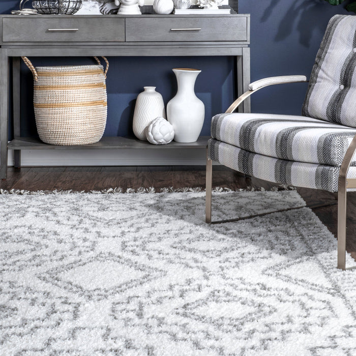 Moroccan Shag Area Rug With Tassels In White