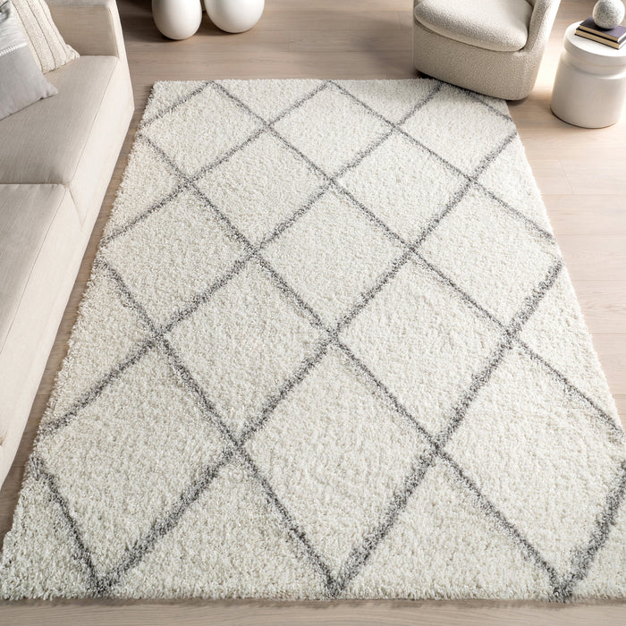 Moroccan Shag Lattice Area Rug in White