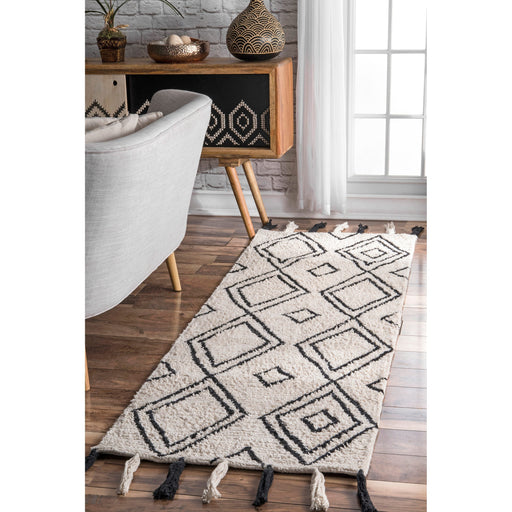 Moroccan Tasseled Shag Rug in Ivory 120x180 cm
