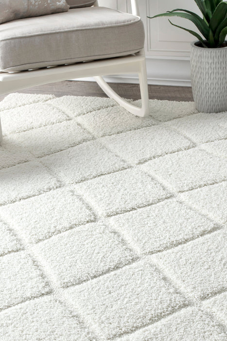 Moroccan Trellis Shag Area Rug in White 140x200 cm