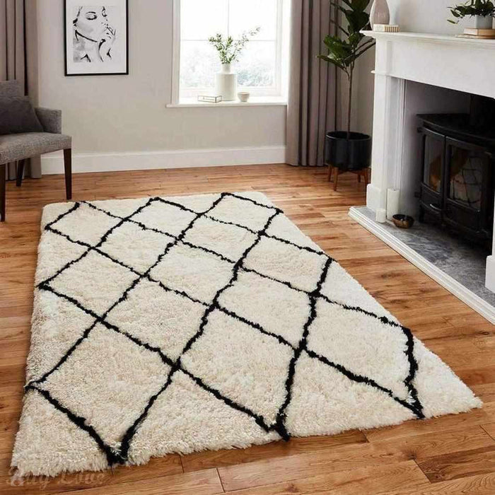 Morocco 2491 Super-Plush Moroccan Berber Diamond Hand-Made Super-Soft Fine Yarn Polyester Boho Shaggy Ivory/Black Rug