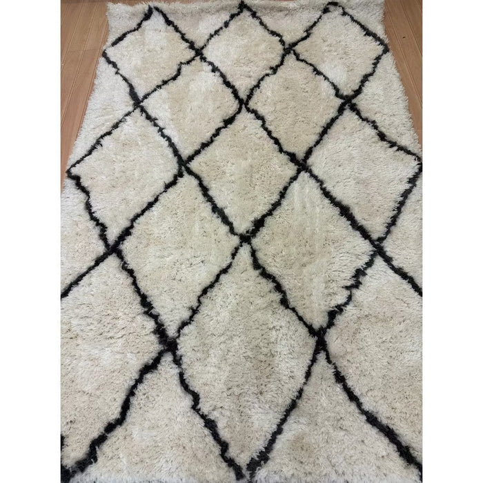 Morocco 2491 Super-Plush Moroccan Berber Diamond Hand-Made Super-Soft Fine Yarn Polyester Boho Shaggy Ivory/Black Rug