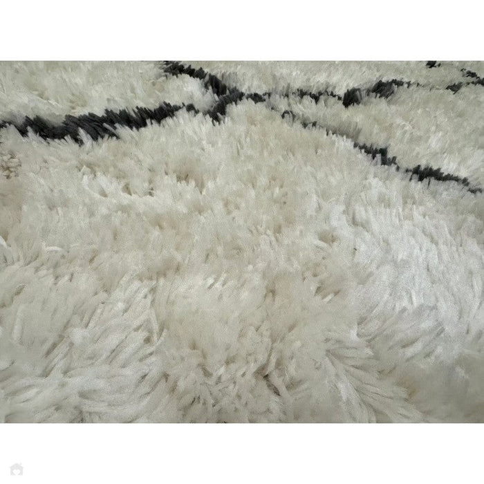 Morocco 2491 Super-Plush Moroccan Berber Diamond Hand-Made Super-Soft Fine Yarn Polyester Boho Shaggy Ivory/Grey Rug