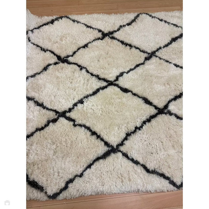 Morocco 2491 Super-Plush Moroccan Berber Diamond Hand-Made Super-Soft Fine Yarn Polyester Boho Shaggy Ivory/Grey Rug