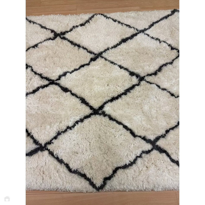 Morocco 2491 Super-Plush Moroccan Berber Diamond Hand-Made Super-Soft Fine Yarn Polyester Boho Shaggy Ivory/Grey Rug