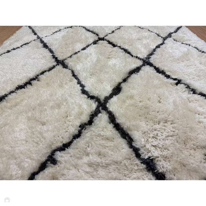 Morocco 2491 Super-Plush Moroccan Berber Diamond Hand-Made Super-Soft Fine Yarn Polyester Boho Shaggy Ivory/Grey Rug