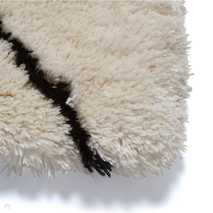 Morocco 3742 Super-Plush Moroccan Berber Zig Zag Hand-Made Super-Soft Fine Yarn Polyester Boho Shaggy Ivory/Black Rug