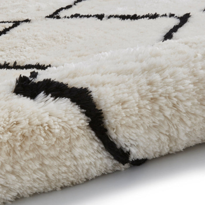 Morocco 3742 Super-Plush Moroccan Berber Zig Zag Hand-Made Super-Soft Fine Yarn Polyester Boho Shaggy Ivory/Black Rug