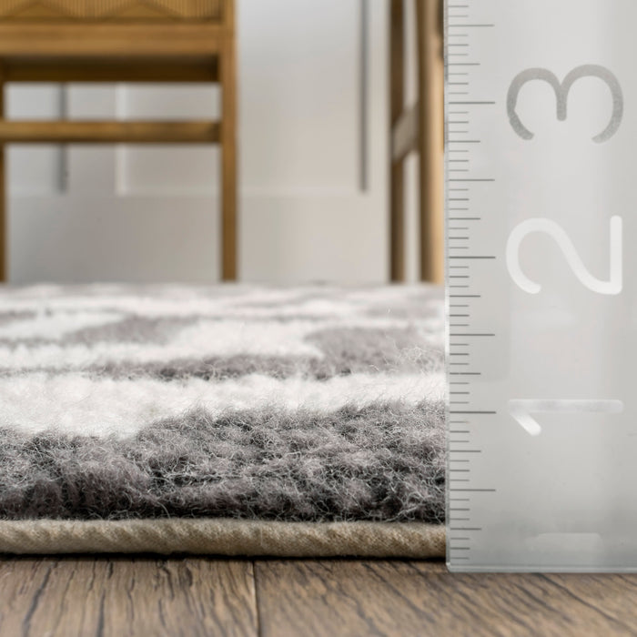 Naomi Ivory Wool Chevron Washable Area Rug 120x180 cm