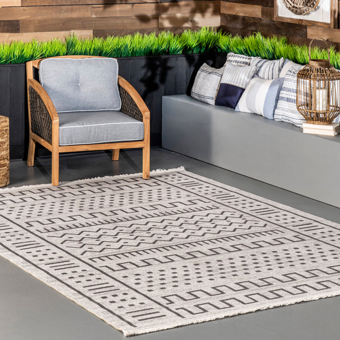 Native Design Area Rug With Tassels Light Grey 140x200 cm