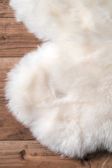Natural Sheepskin Double Pelt Rug 46cm x 160cm