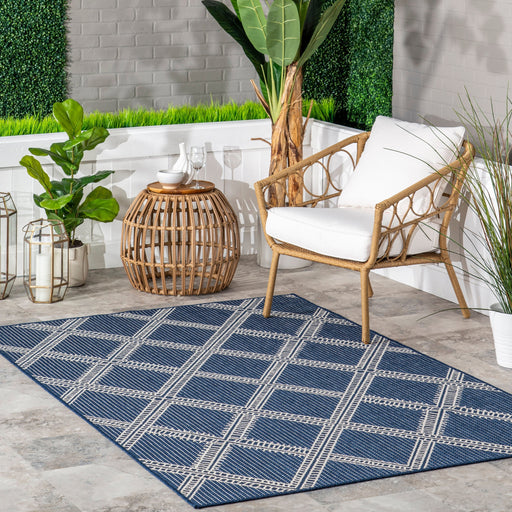 Navy Indoor Outdoor Trellis Area Rug 5x7 Feet