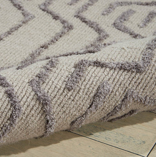 Nourison Strata STT07 Silver Grey Rug