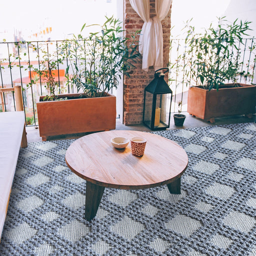 Novato Hand-Woven PET Indoor Outdoor Balcony Rug