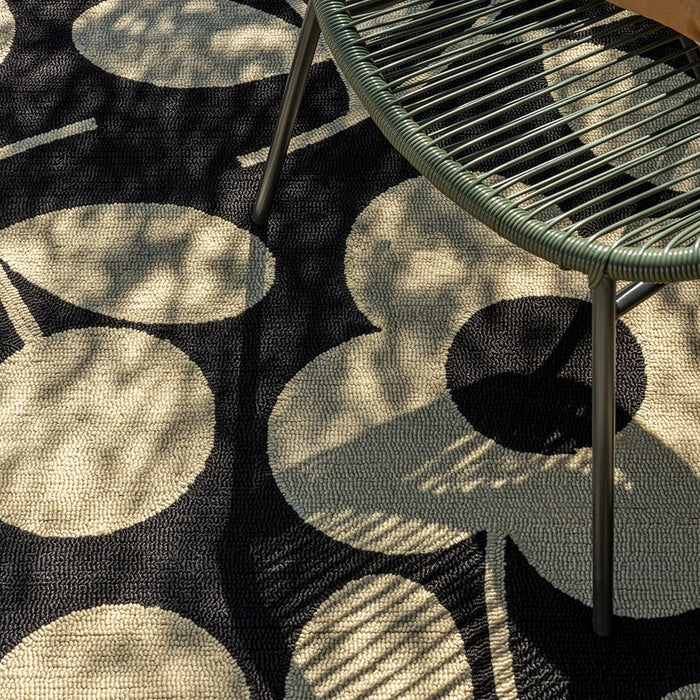 Orla Kiely Stem Sprig Monochrome Outdoor 463905 Rug