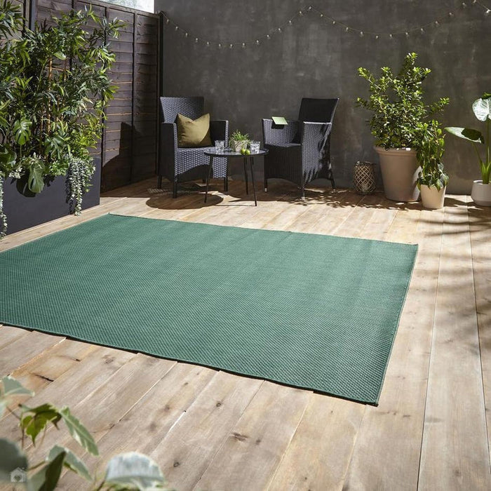 POP! Plain Durable Stain-Resistant Weatherproof Flatweave In-Outdoor Dark Green Rug