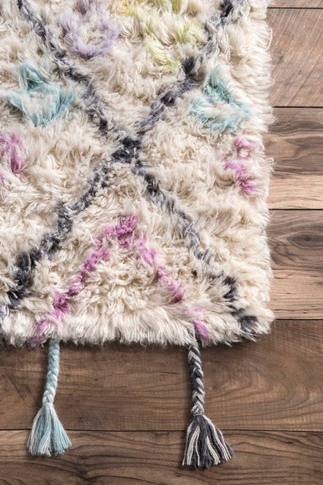 Pastel Diamond Area Rug for Nursery in Off White 140x200 cm