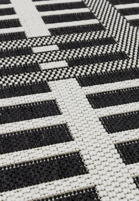 Patio PAT22 Black Grid Rug