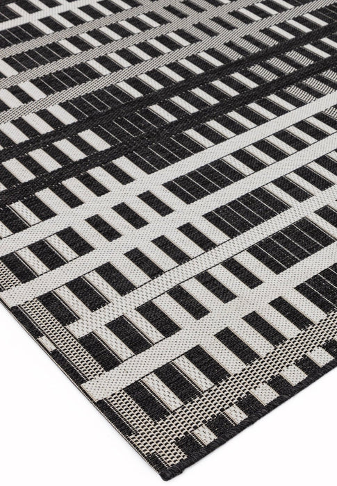 Patio PAT22 Black Grid Rug