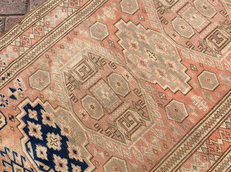 Peach Hand Knotted Area Rug 165cm x 97cm Vintage Design