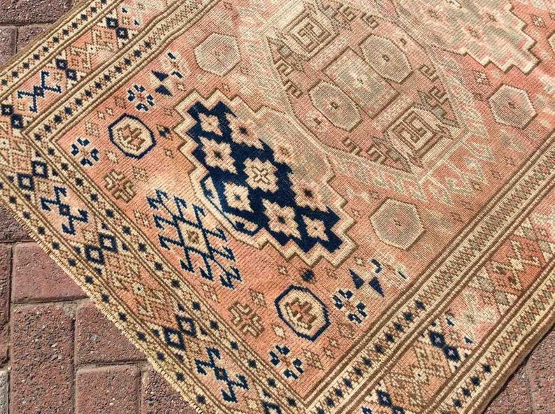 Peach Hand Knotted Area Rug 165cm x 97cm Vintage Design