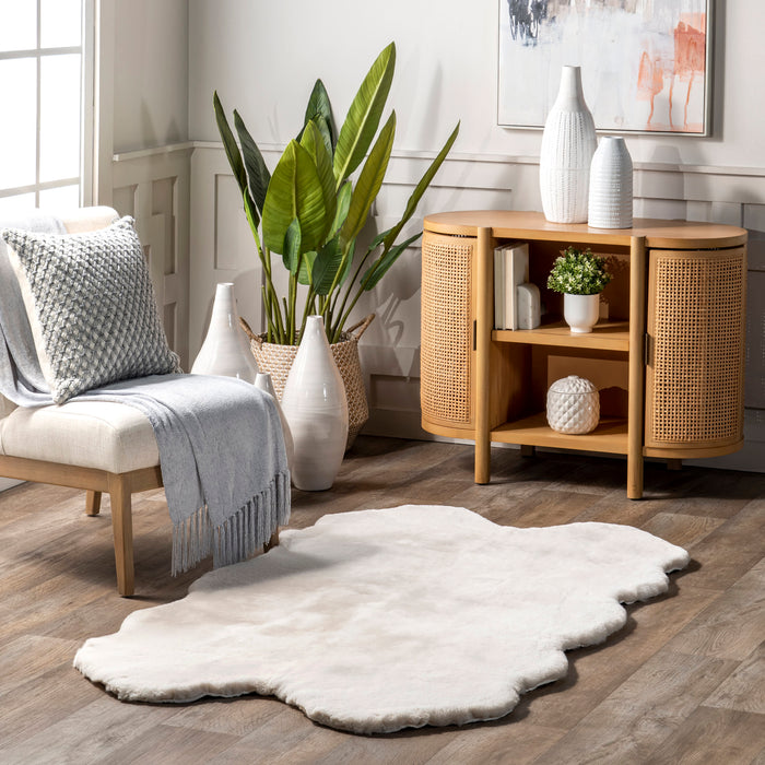 Plush Washable Faux Sheepskin Area Rug 60 cm Off White