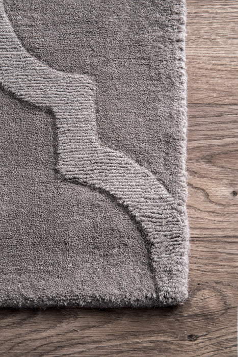 Raised Trellis Area Rug in Grey for Cozy Living Spaces